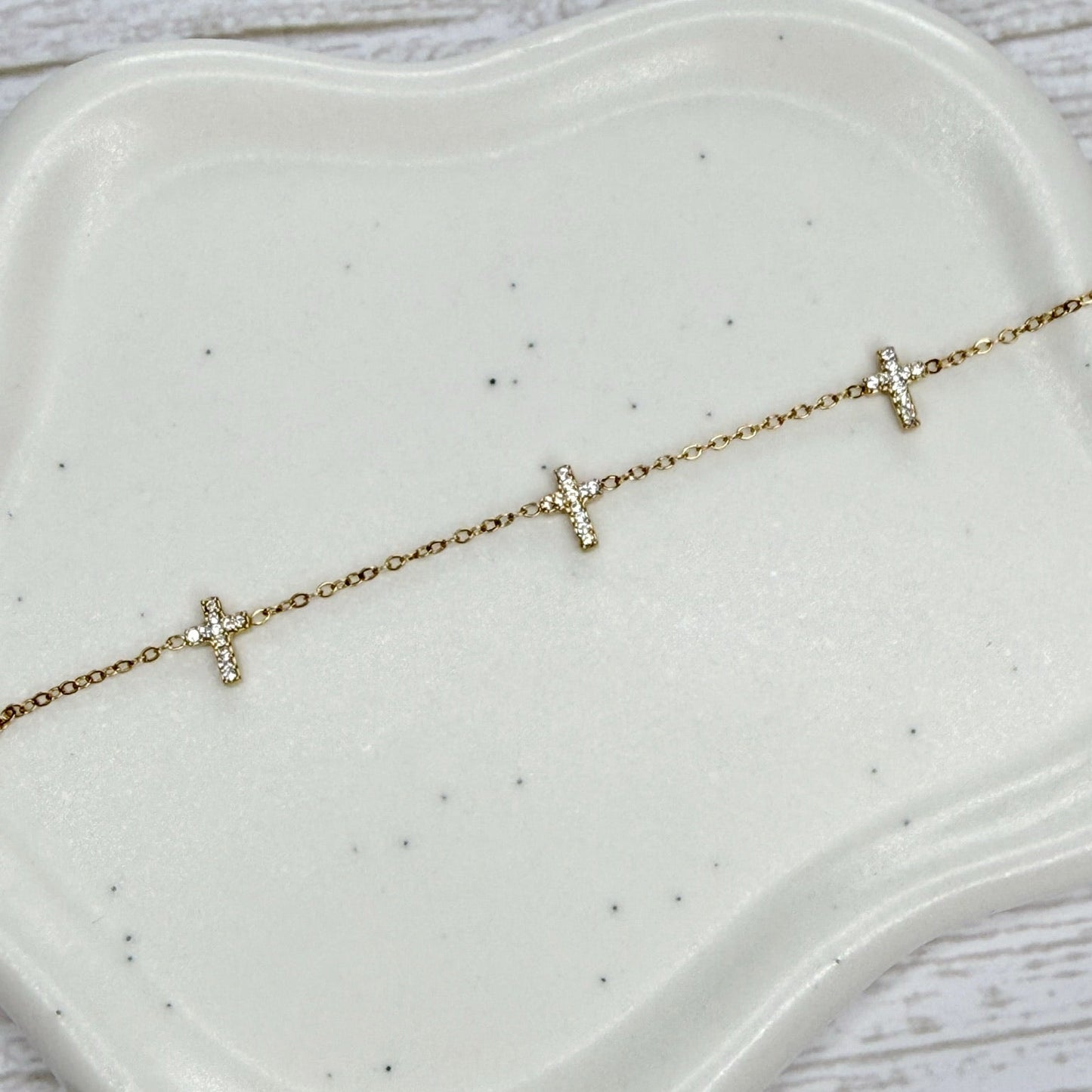 Collier JUDE